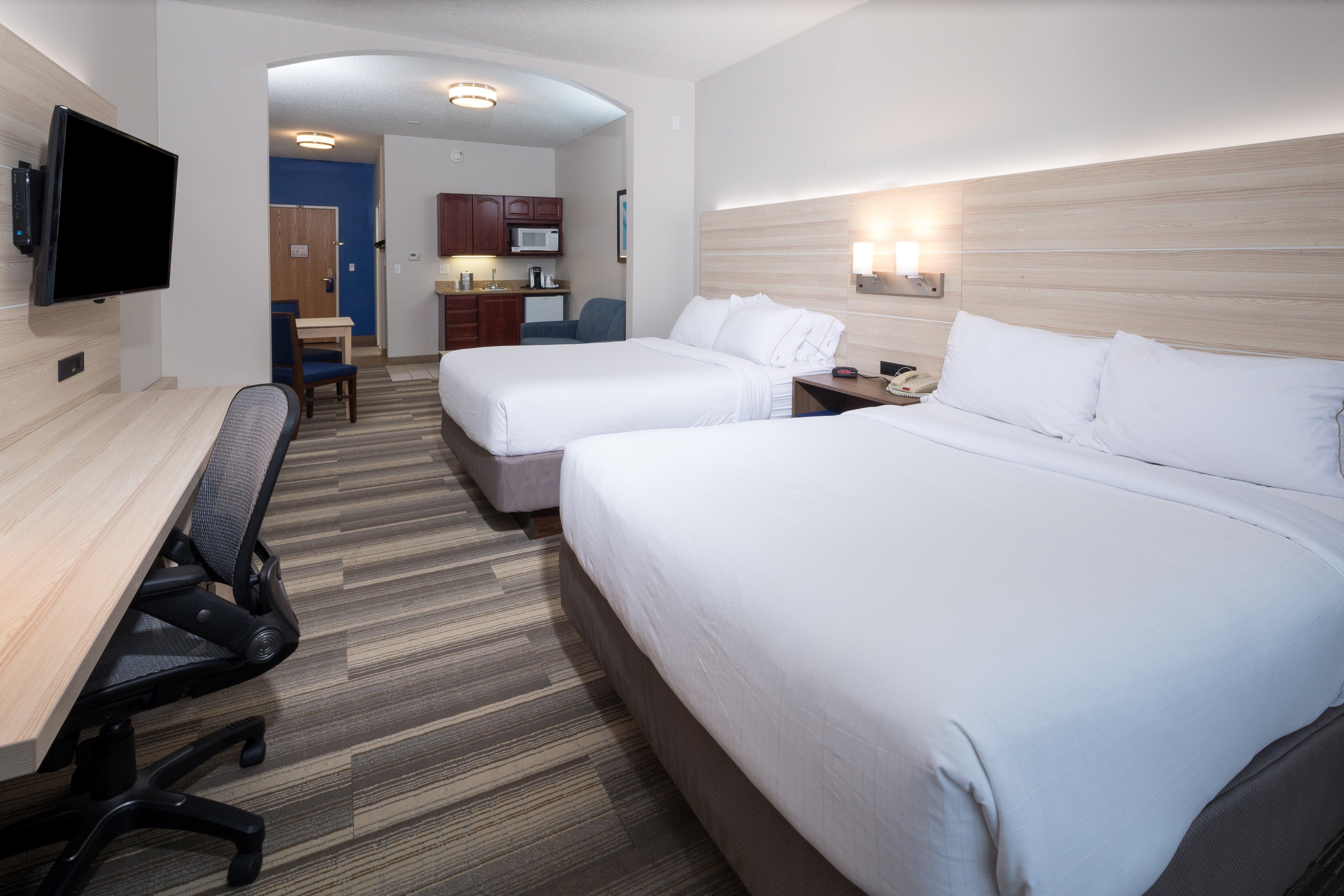 Holiday Inn Express Hotel & Suites Grand Blanc By Ihg Exterior photo